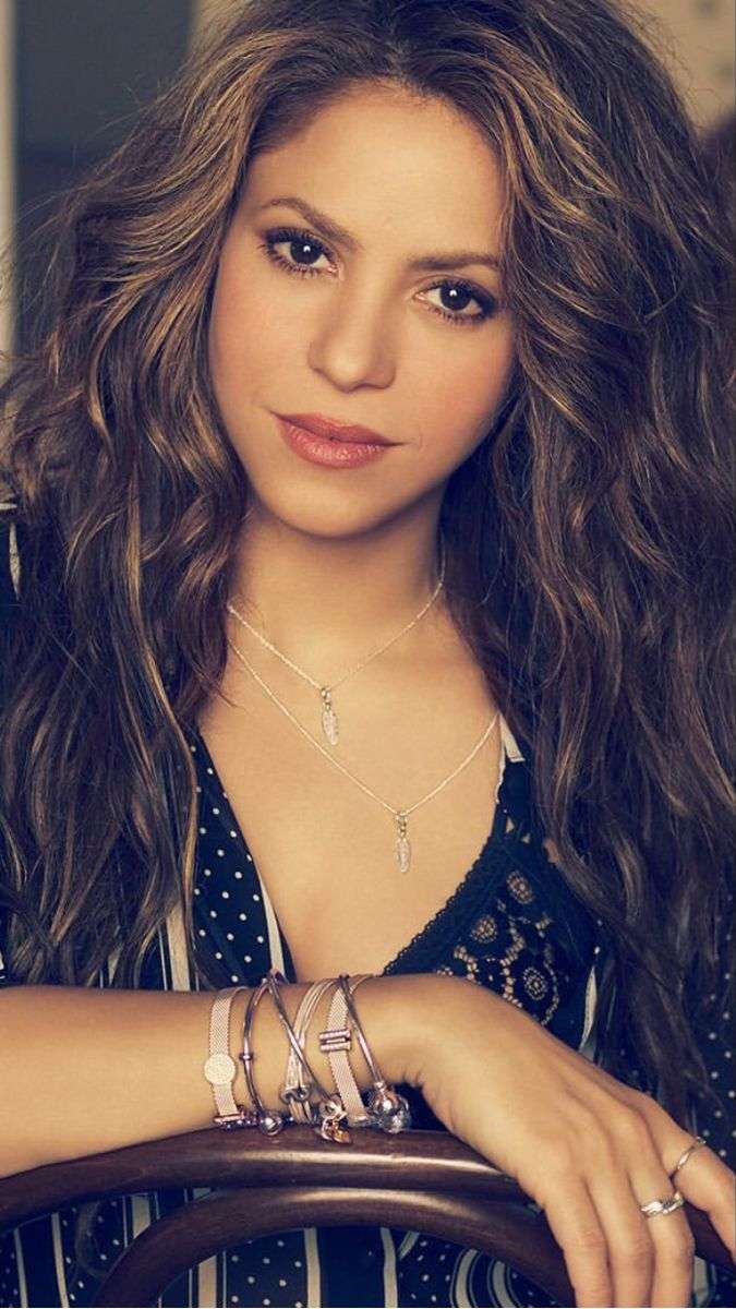 10 Fascinating Shakira Facts You Should Know - SONGSCOPE